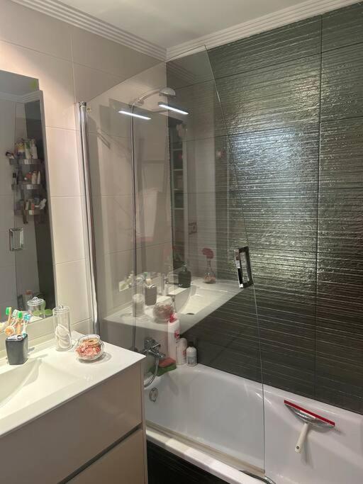 Residencial Playa Poniente 66 De Gijonアパートメント エクステリア 写真